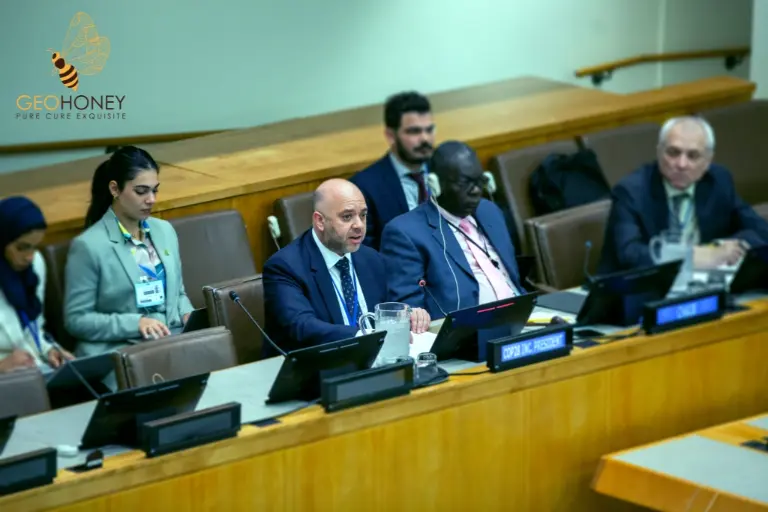 A photo of Razan Al Mubarak and Ambassador Majid Al Suwaidi meeting with stakeholders on the sidelines of the 22nd Session of the United Nations Permanent Forum on Indigenous Issues (UNPFII).